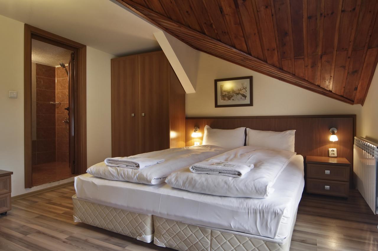 Anita House Hotel Perushtitsa Екстериор снимка