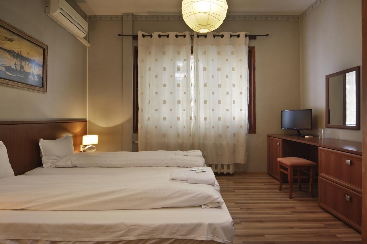 Anita House Hotel Perushtitsa Екстериор снимка